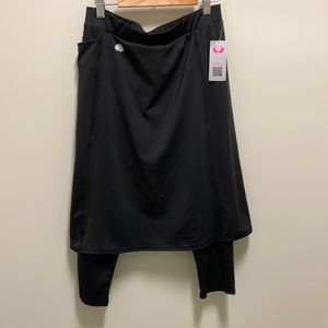 Snoga Athletics Skort worn once. Tags no longer on it!